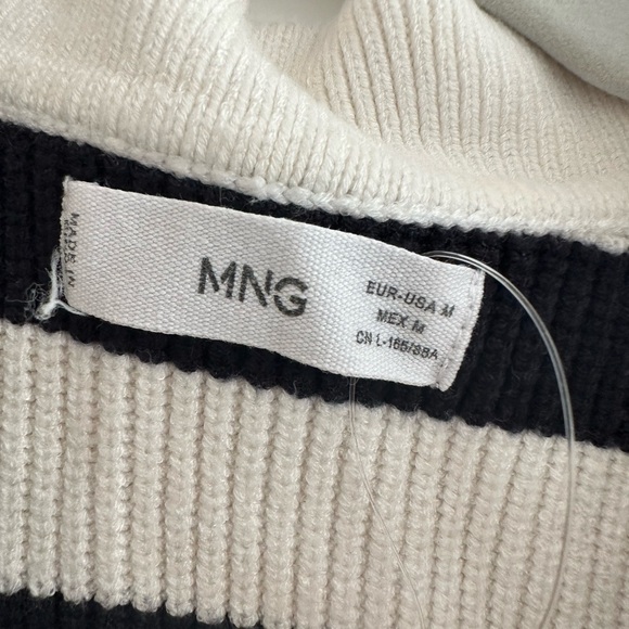 Mango striped sweater with collar! Size Medium - Picture 2 of 3